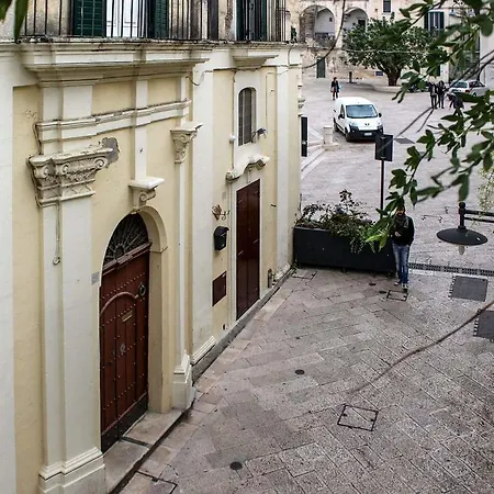 Sole Di Paglia * Matera